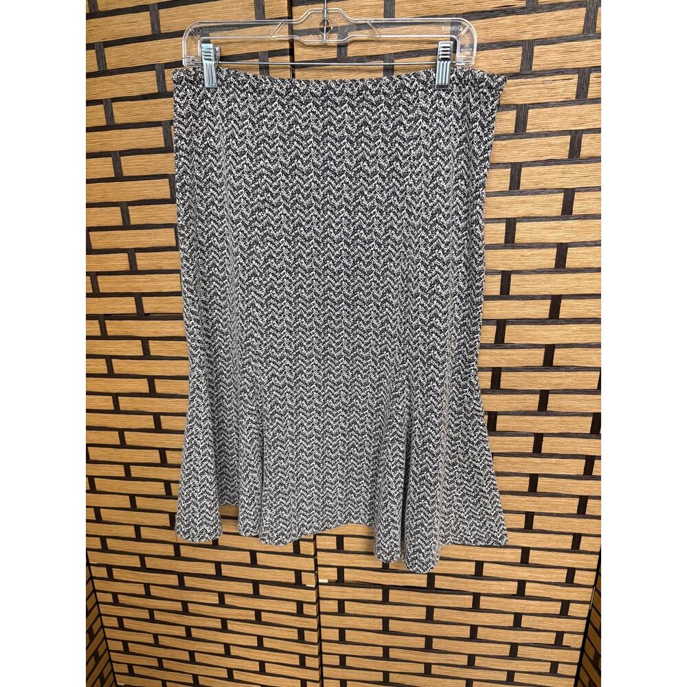 Cato Black And White Knee Length Skirt Size 10